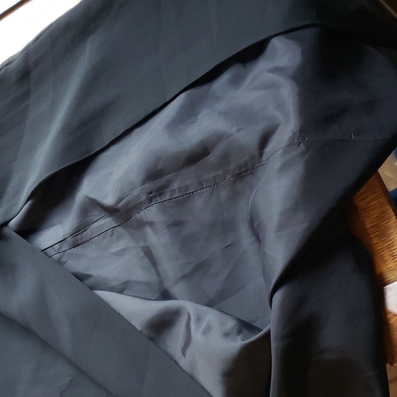 Vtg Jovani black silk gown with gold sequin detail - Picture 13 of 13